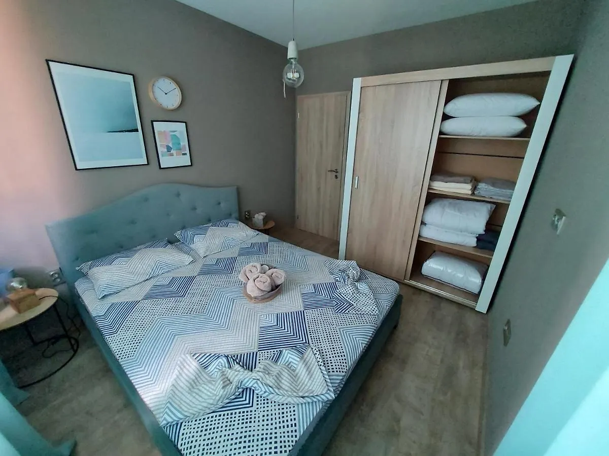 Grey Apartment ヴァルナ